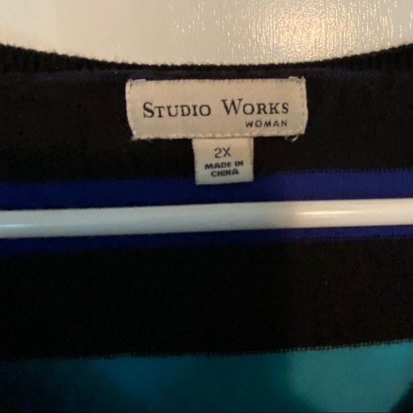 Sweater - Picture 2 of 2